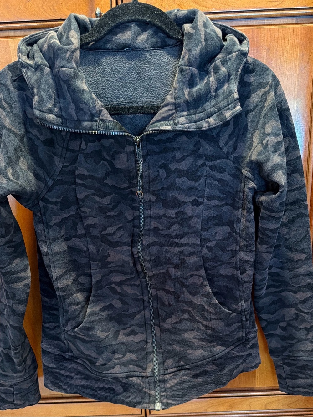 lululemon Scuba Women’s Dark Camo Full-Zip Hoodie - size 6